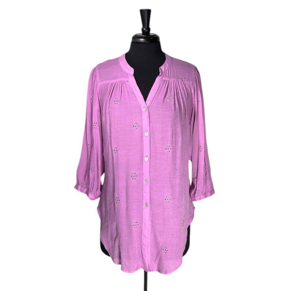 Fig & Flower Anthropologie Women's Shirt Button Up Purple Floral Eyelet Top L